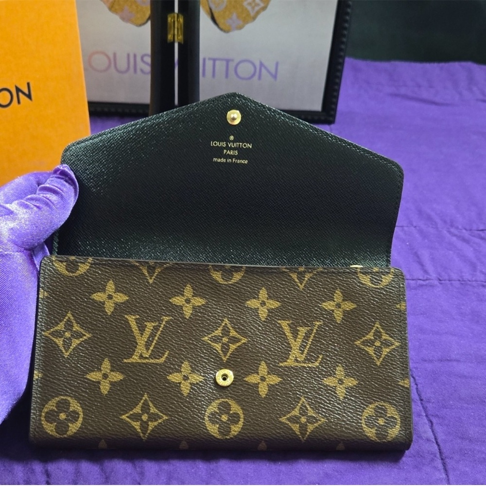 Louis Vuitton Reverse Monogram Long Sarah Wallet - Picture 6 of 13